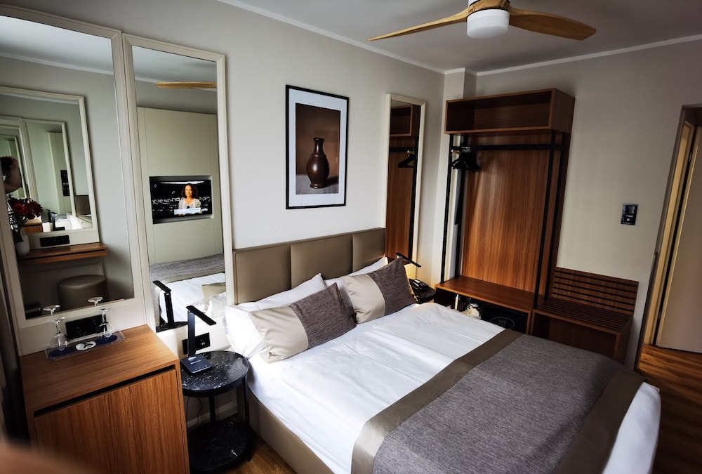 Hotel Italia 36/62