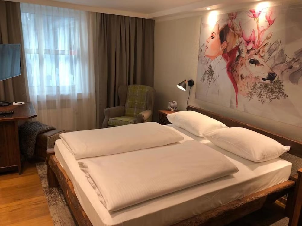 SUPERIOR, DOUBLE BED
