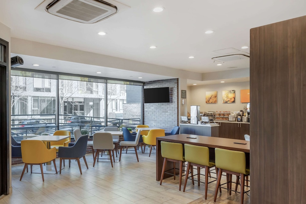 restaurant cafeteria