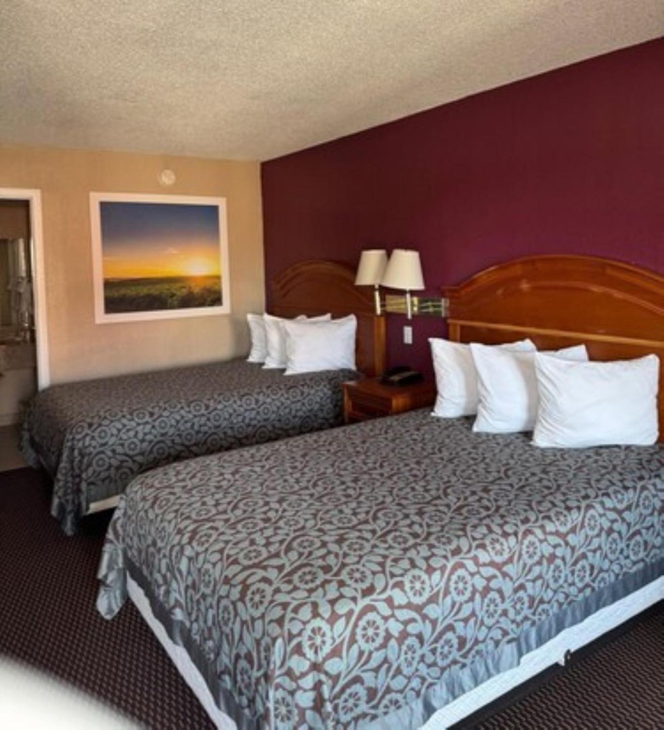 Deluxe, 2 Double Beds