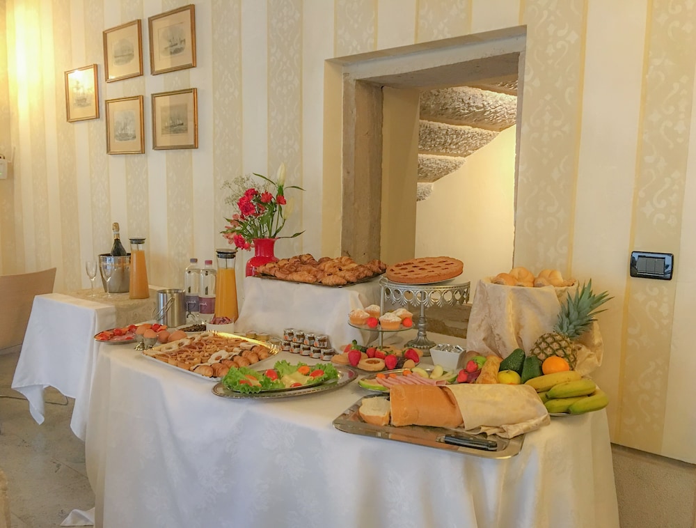 Palazzo Vitturi Hotel 53/67