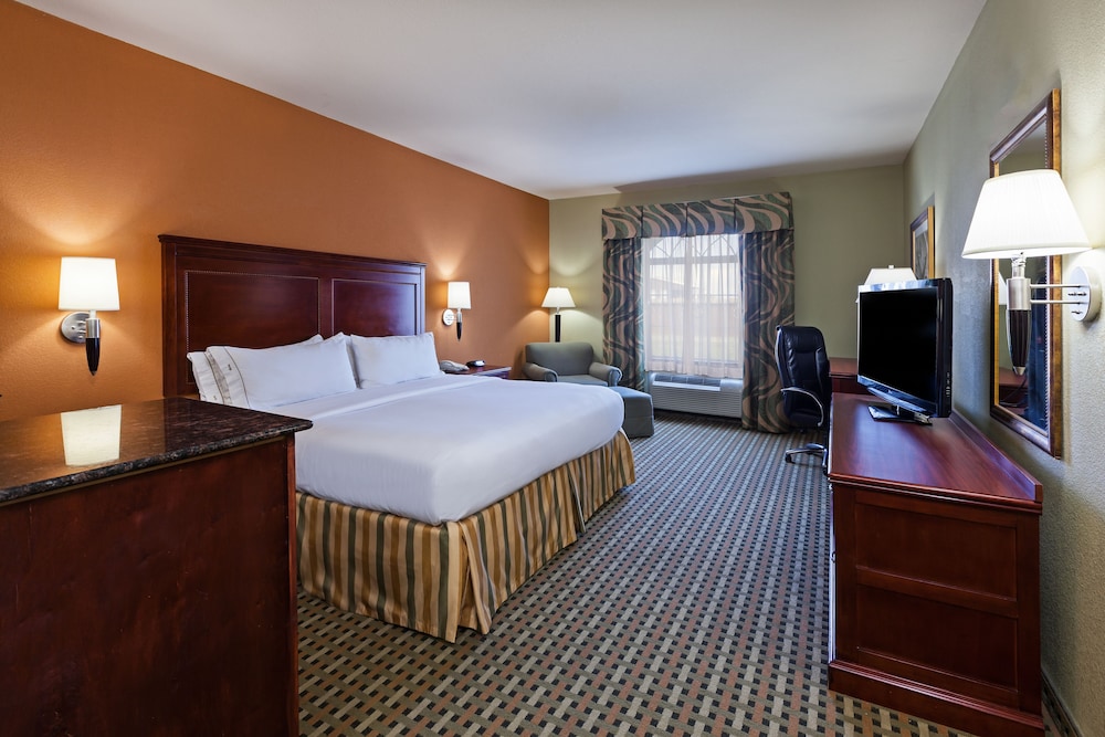 Holiday Inn Express Hotel Suites Amarillo East 12/49