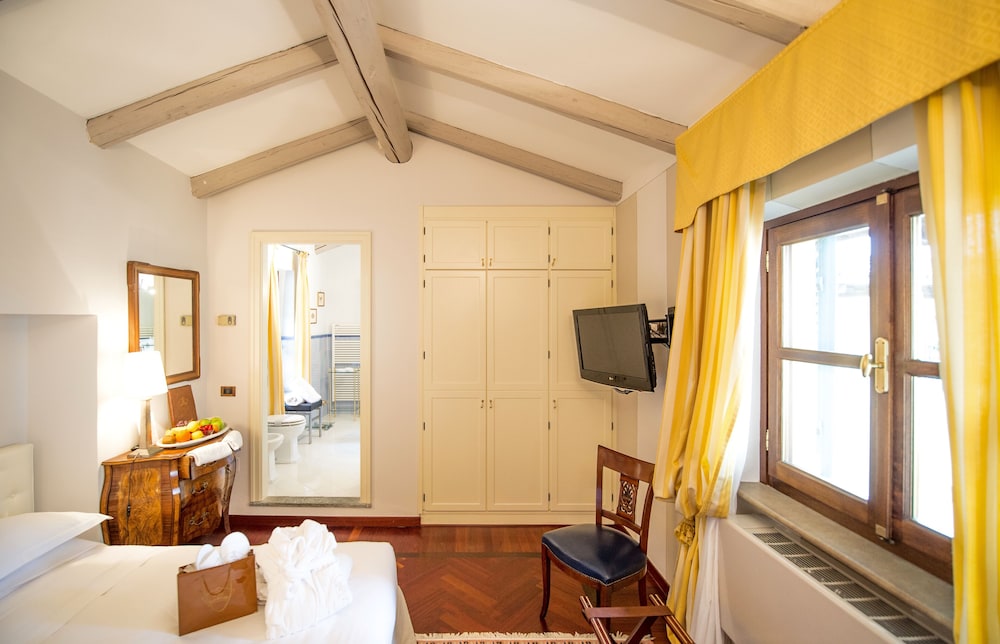 Hotel Villa Beccaris 41/64