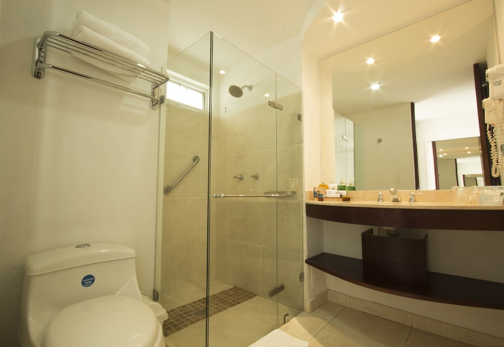 Hotel Tamaca Beach Resort 21/51