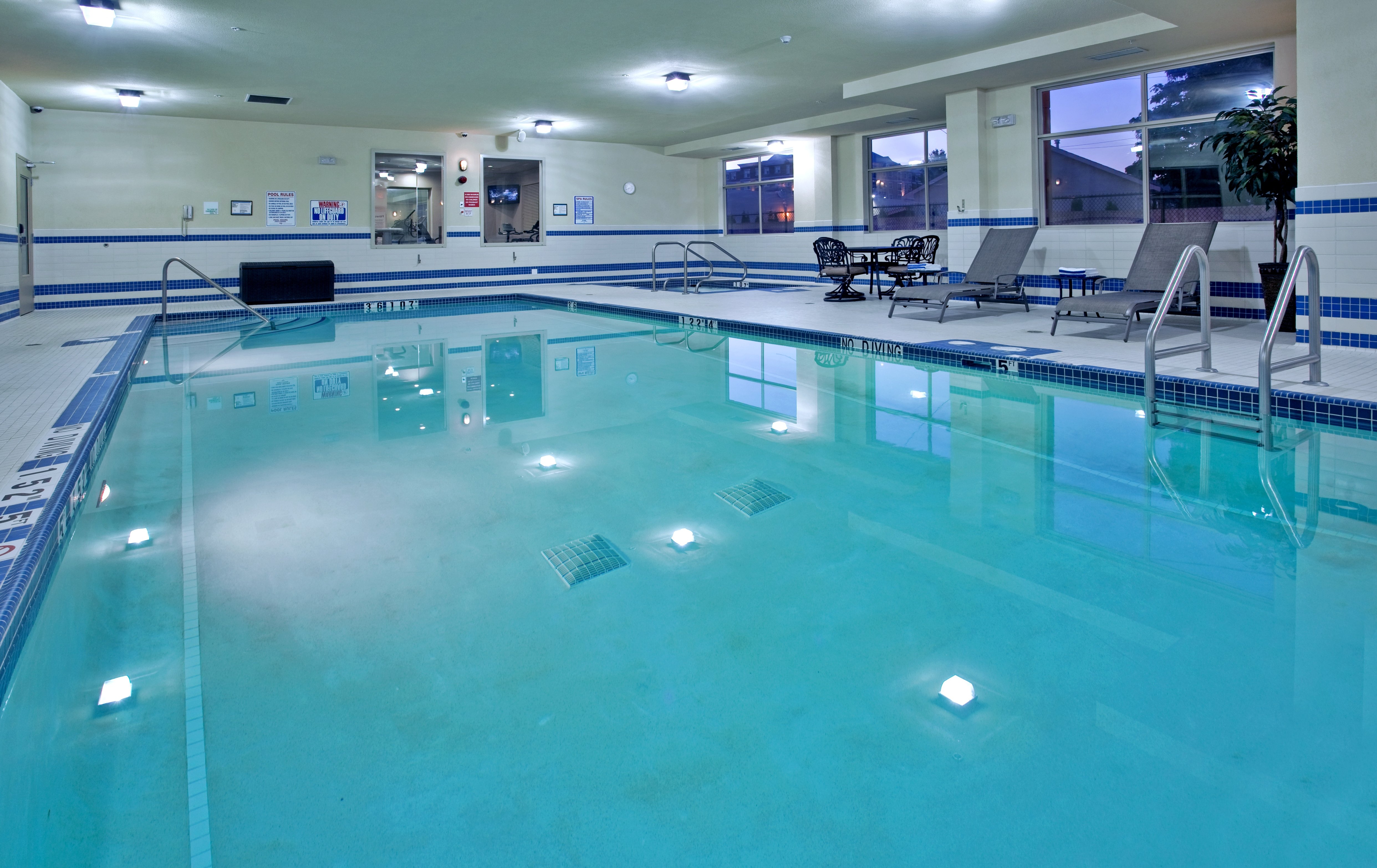 Holiday Inn Hotel Suites Kamloops 34/72