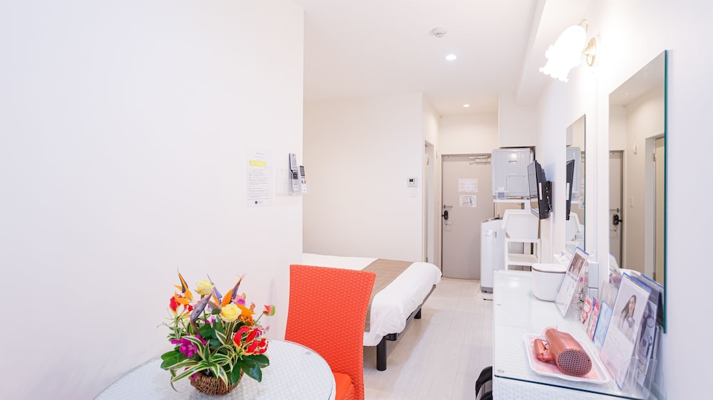 Living Inn Asahibashiekimae Premier 45/60