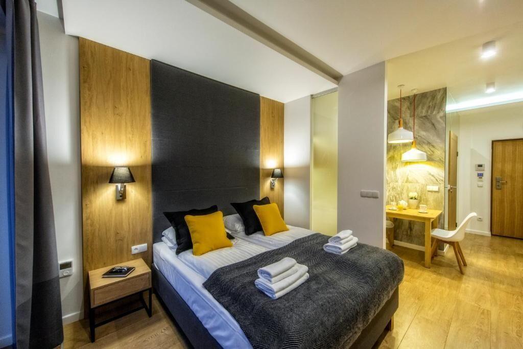 Spa, Studio, Pool Access