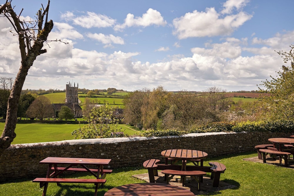 The George Inn 44/50