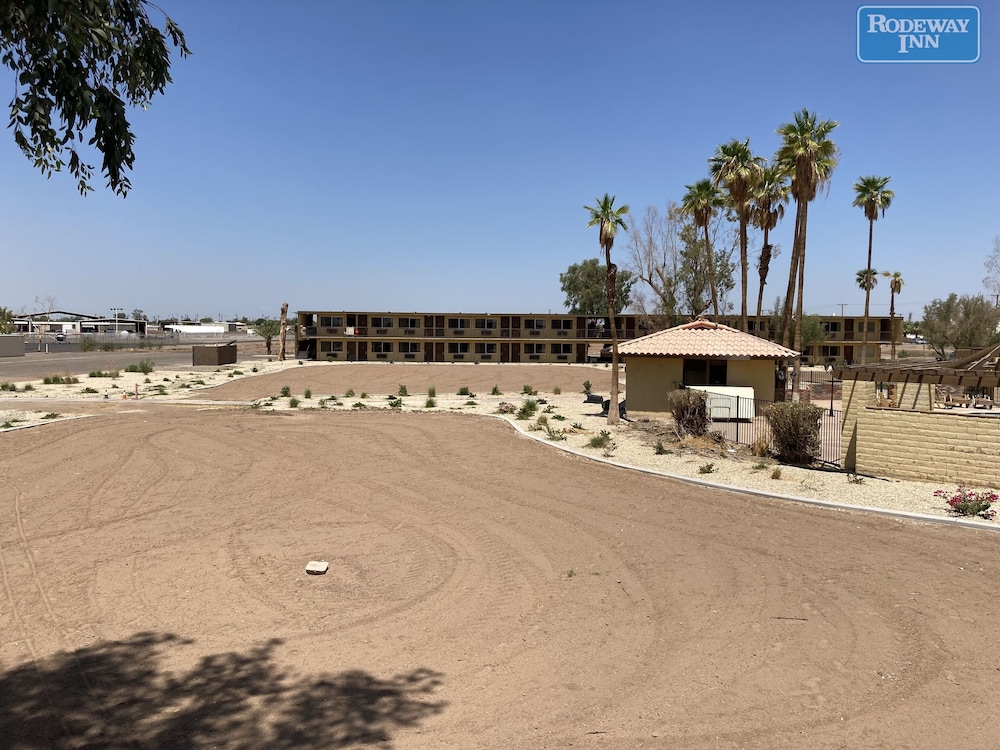 Travelodge by Wyndham Imperial/El Centro 45/48