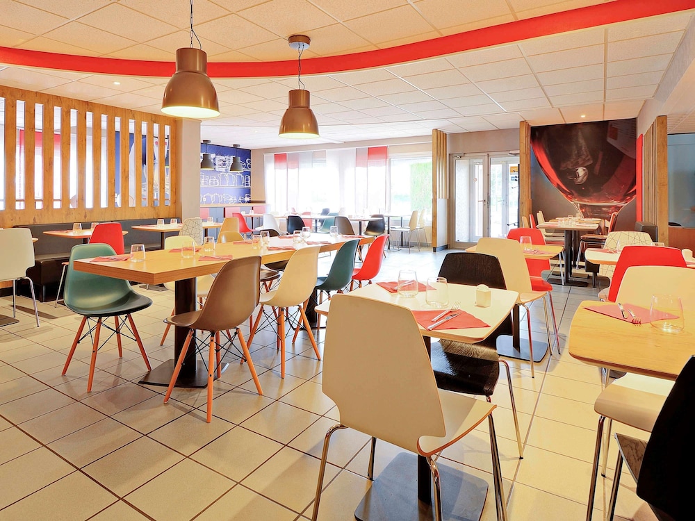 Ibis Poitiers Beaulieu 48/59