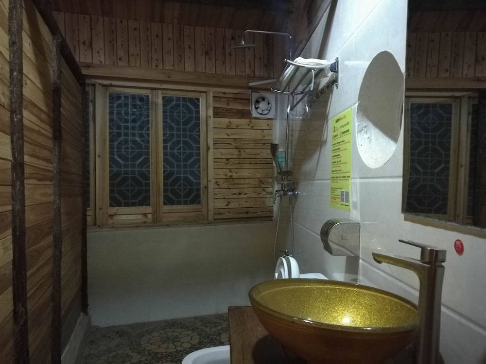 Yang Shuo Loong Old House 27/28