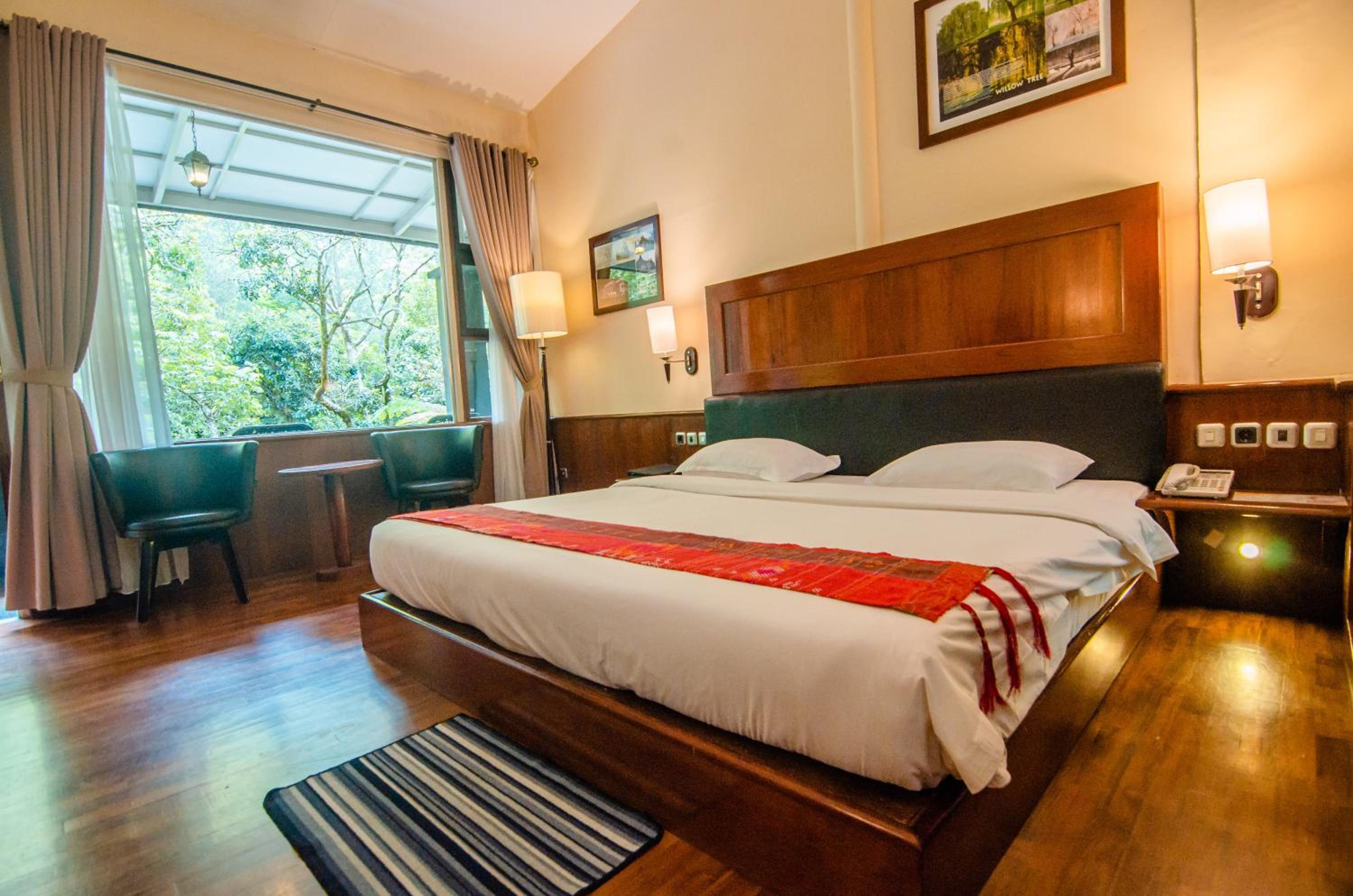 Waterfall, Deluxe, Double or Twin Bed, River View