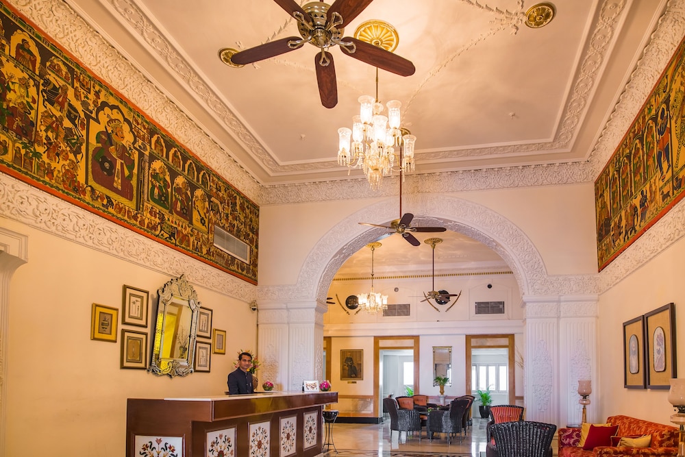 Lalit Laxmi Vilas Palace 8/50