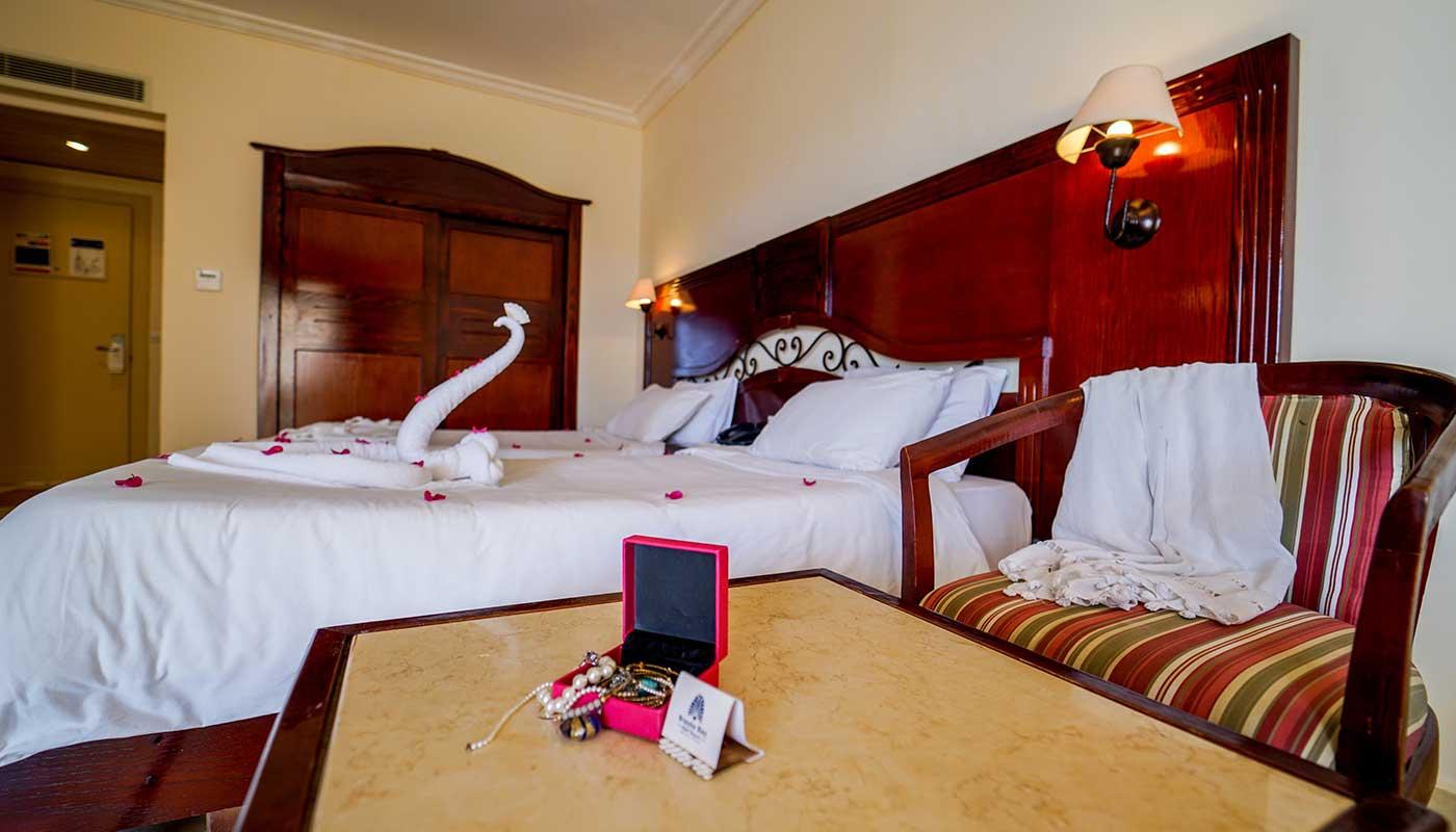 Superior, Double Bed, Sea Side