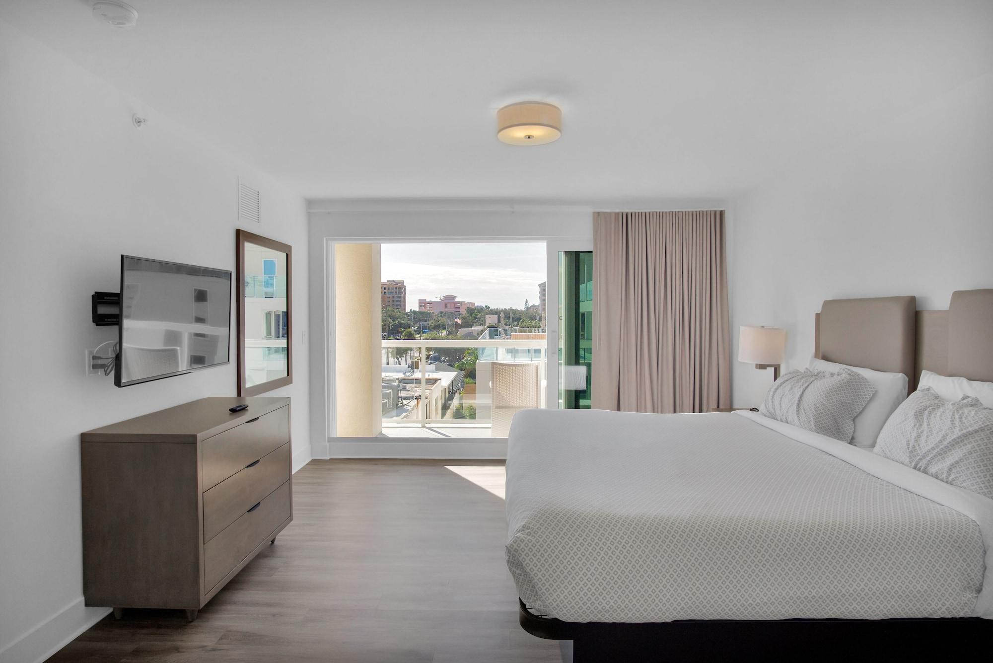 1 Bedroom, Suite, Partial Ocean View