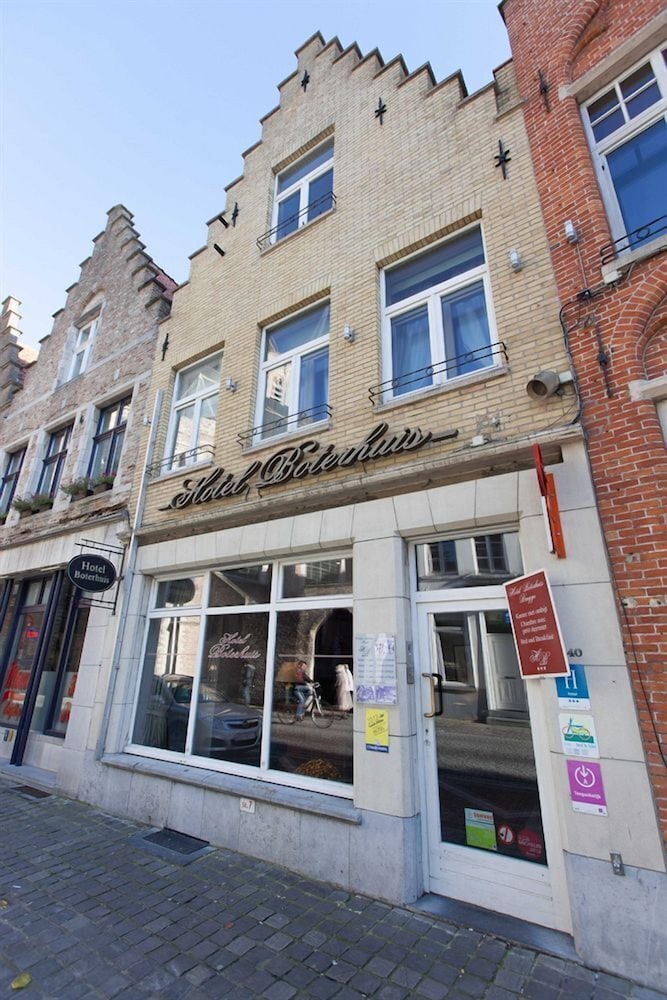 Boterhuis Hotel 4/50