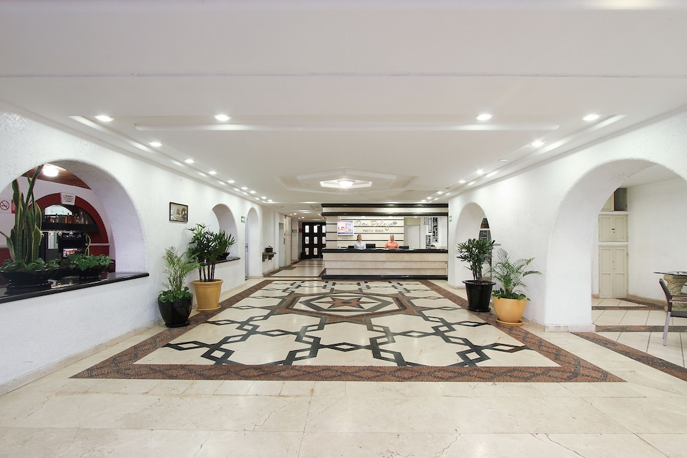 Don Pelayo Pacific Beach Hotel 37/69