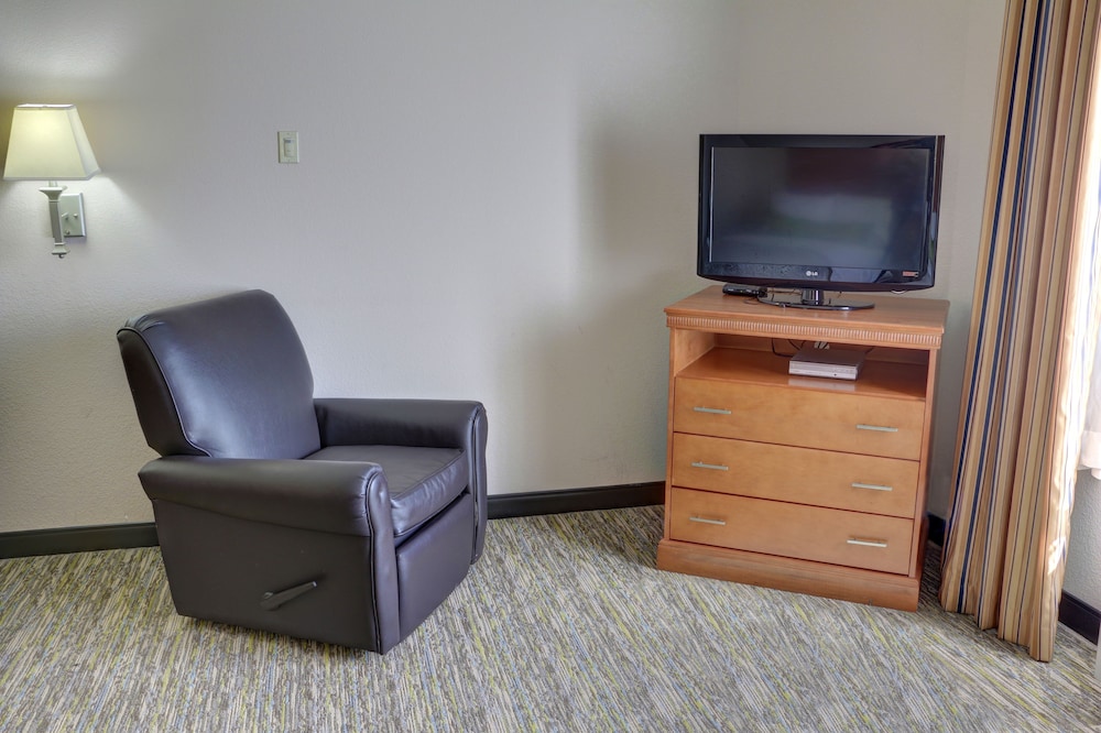 Candlewood Suites Texarkana 40/53