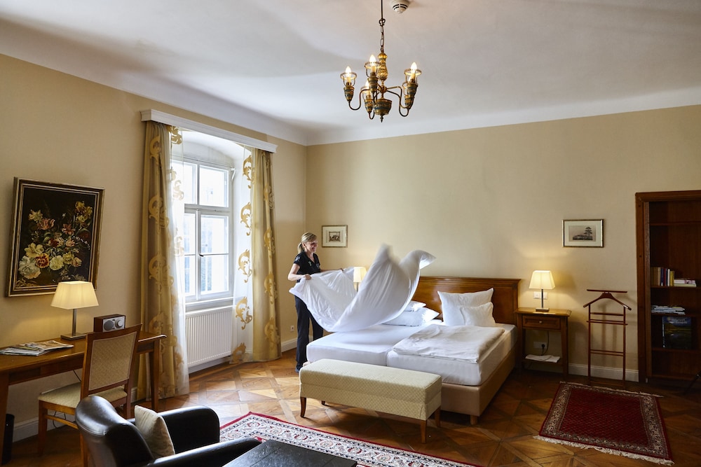 Schloss Burgellern 14/43