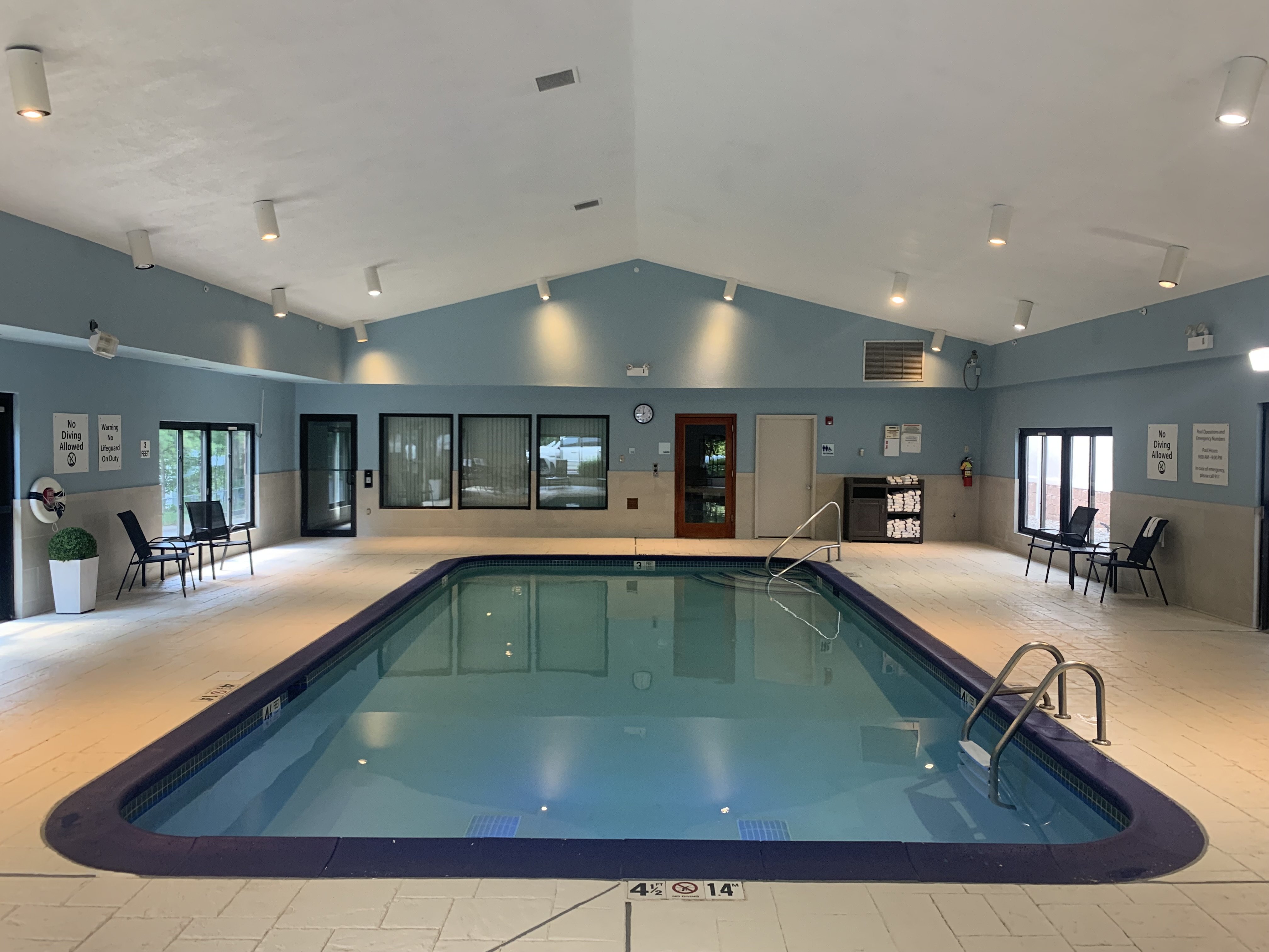 Holiday Inn Express & Suites West Point - Fort Montgomery 34/74