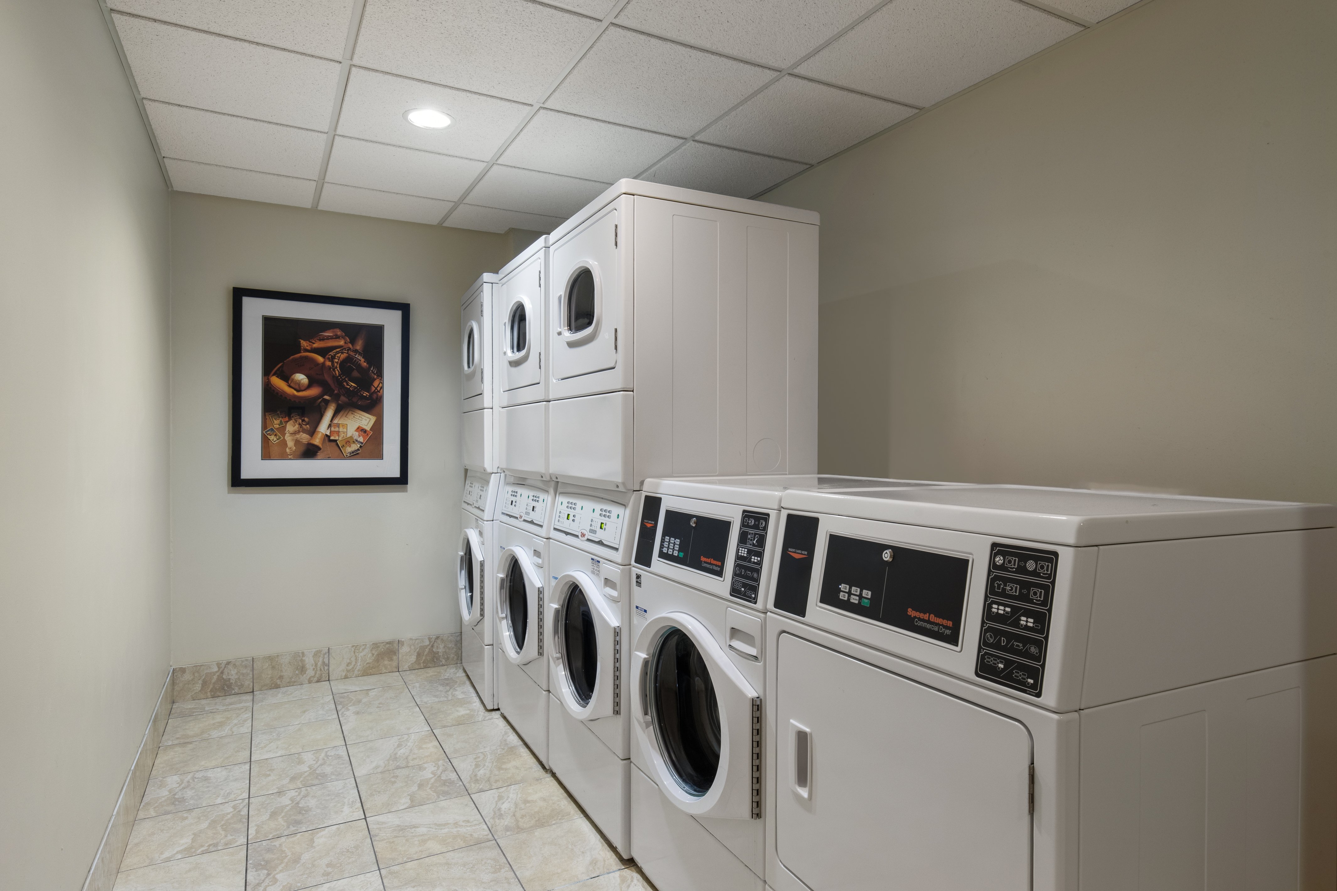 Staybridge Suites Indianapolis Carmel 12/44