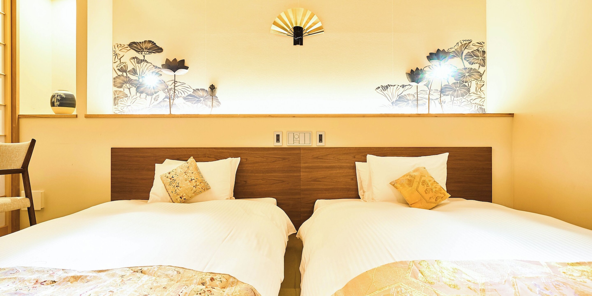 GARDEN, SUPERIOR, TWIN BEDS