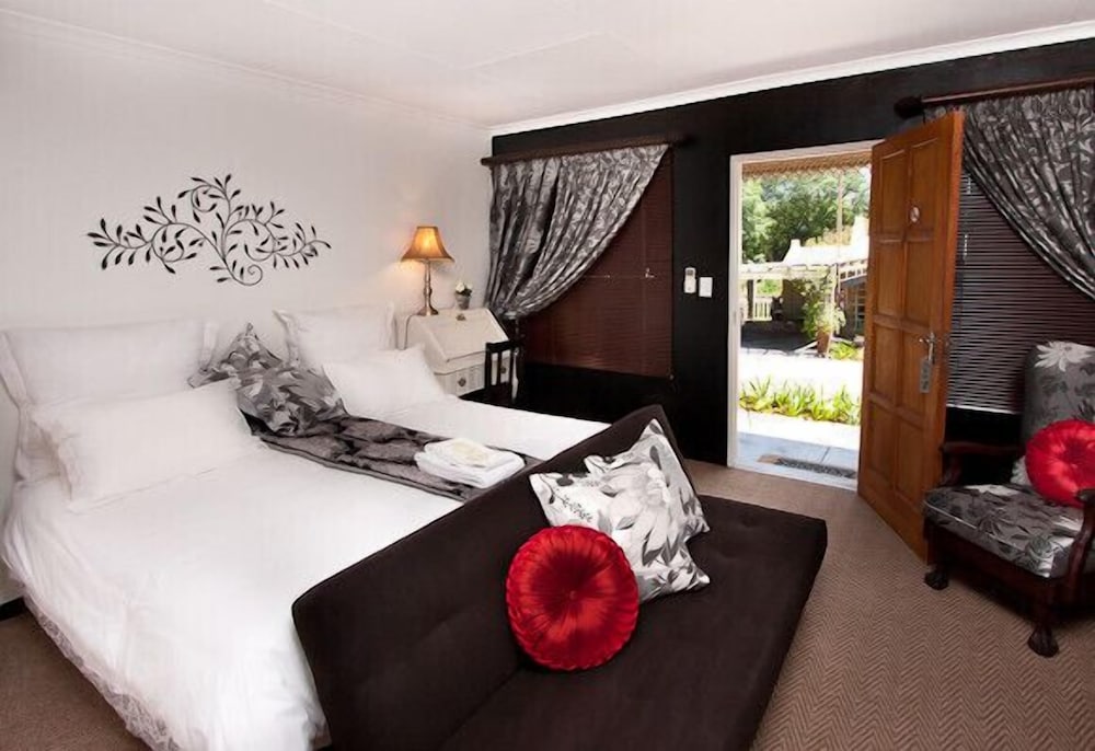Cunningham Cottage Guest House 10/45
