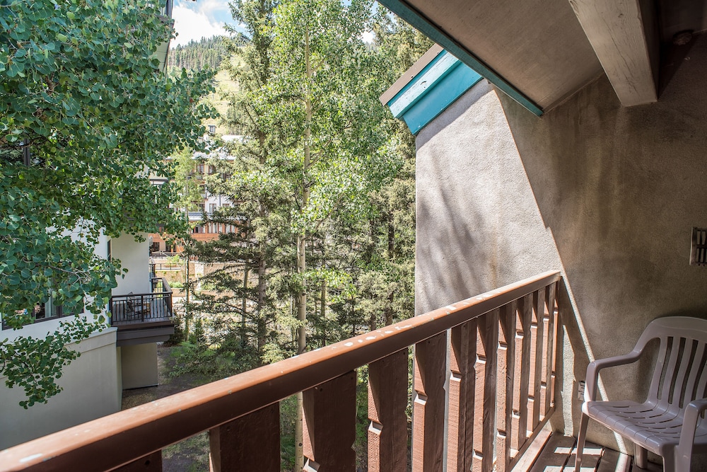 Alpine Village Suites 38/50