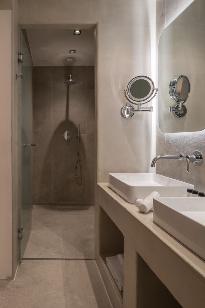 Arocaria Hotel Mykonos 48/49