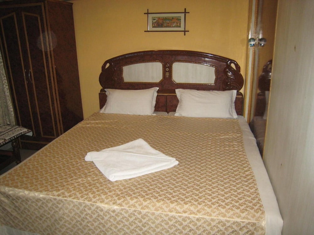 Kedareswar Bed and Breakfast 15/36