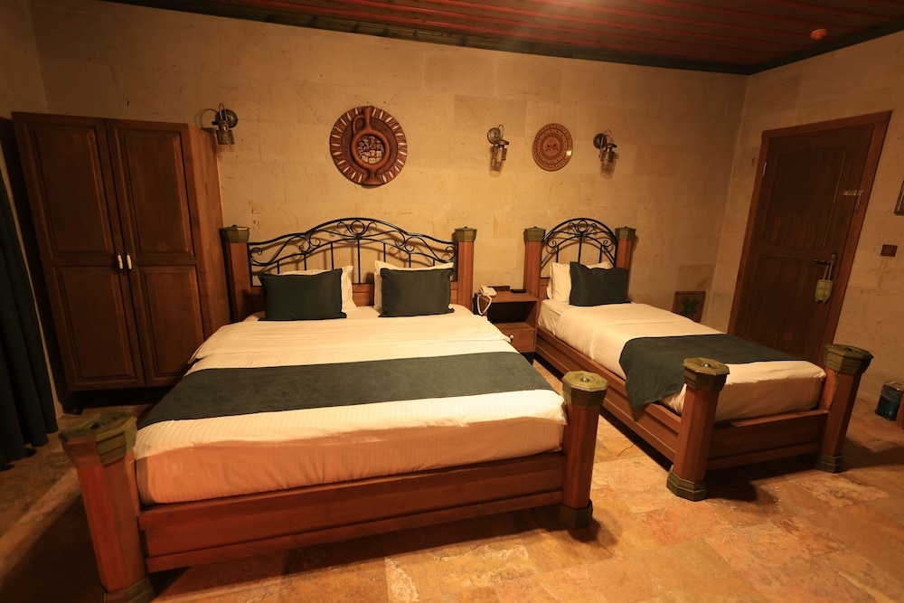 Katapa Stone House 3/50