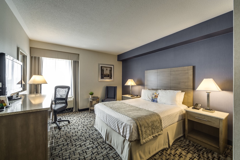 Monte Carlo Inn Oakville Suites 17/68