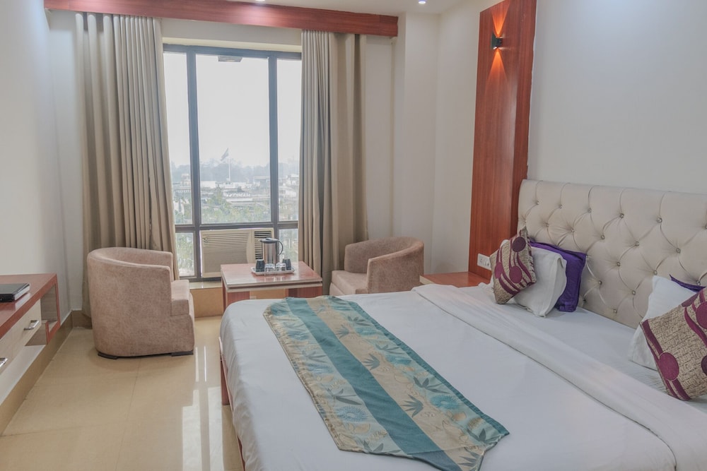 Hotel Raj Mandir 14/44