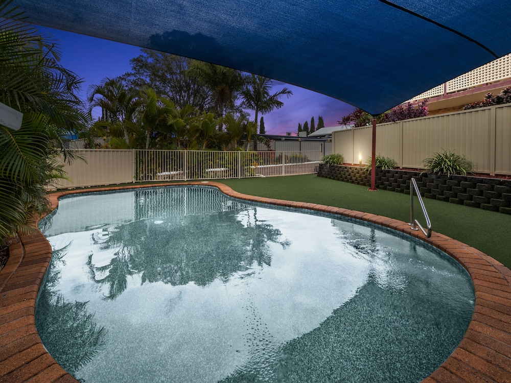 Kennedy Drive Airport Motel 5/44