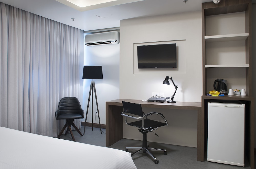 Master Porto Alegre (ex. Holiday Inn Porto Alegre) 57/69
