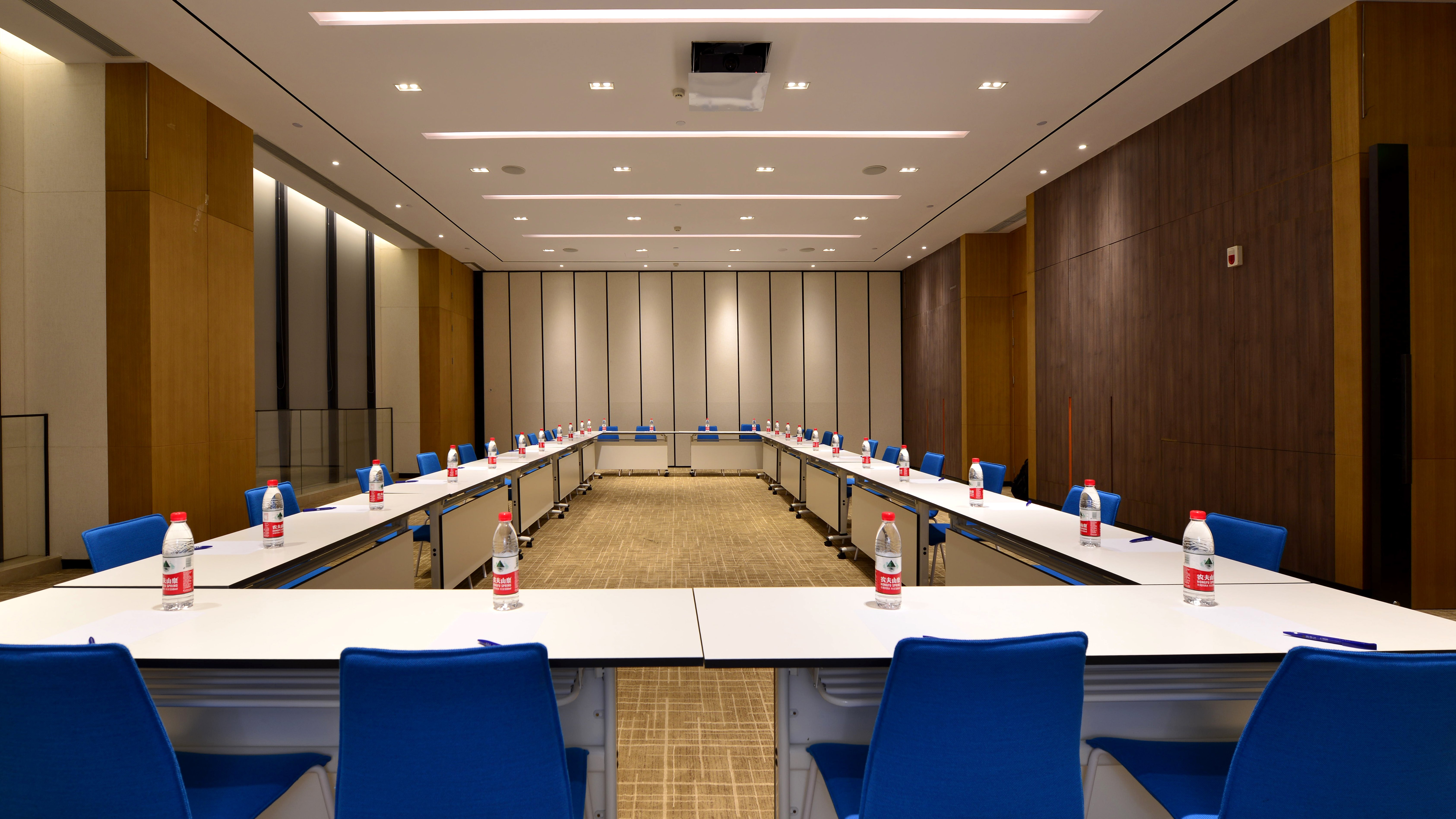 Holiday Inn Express Luanchuan 21/27