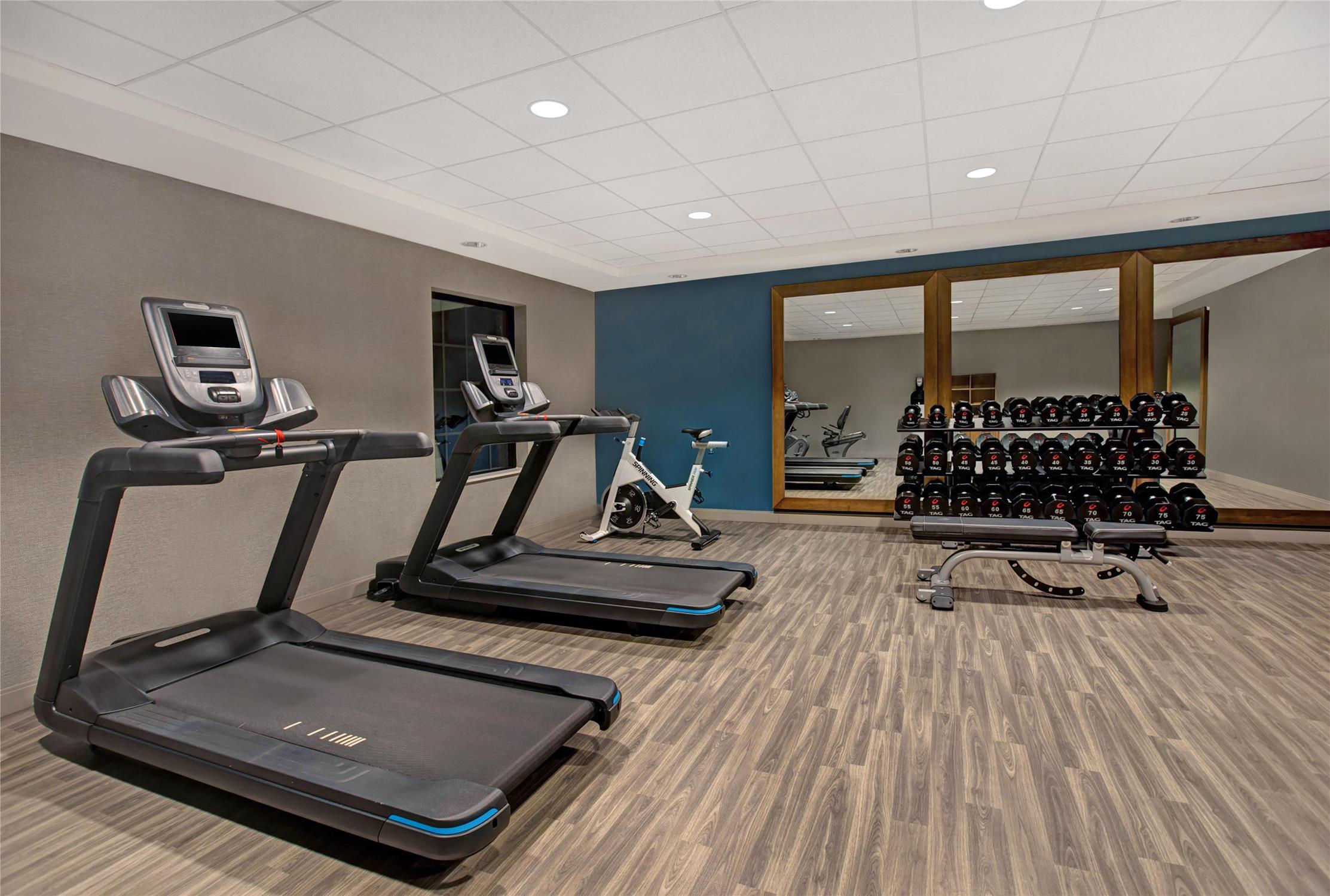 Hampton Inn Westfield 28/45