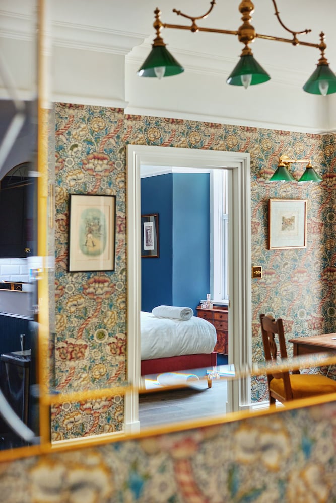 The Apartment at Foyers Lodge [VR] 19/50