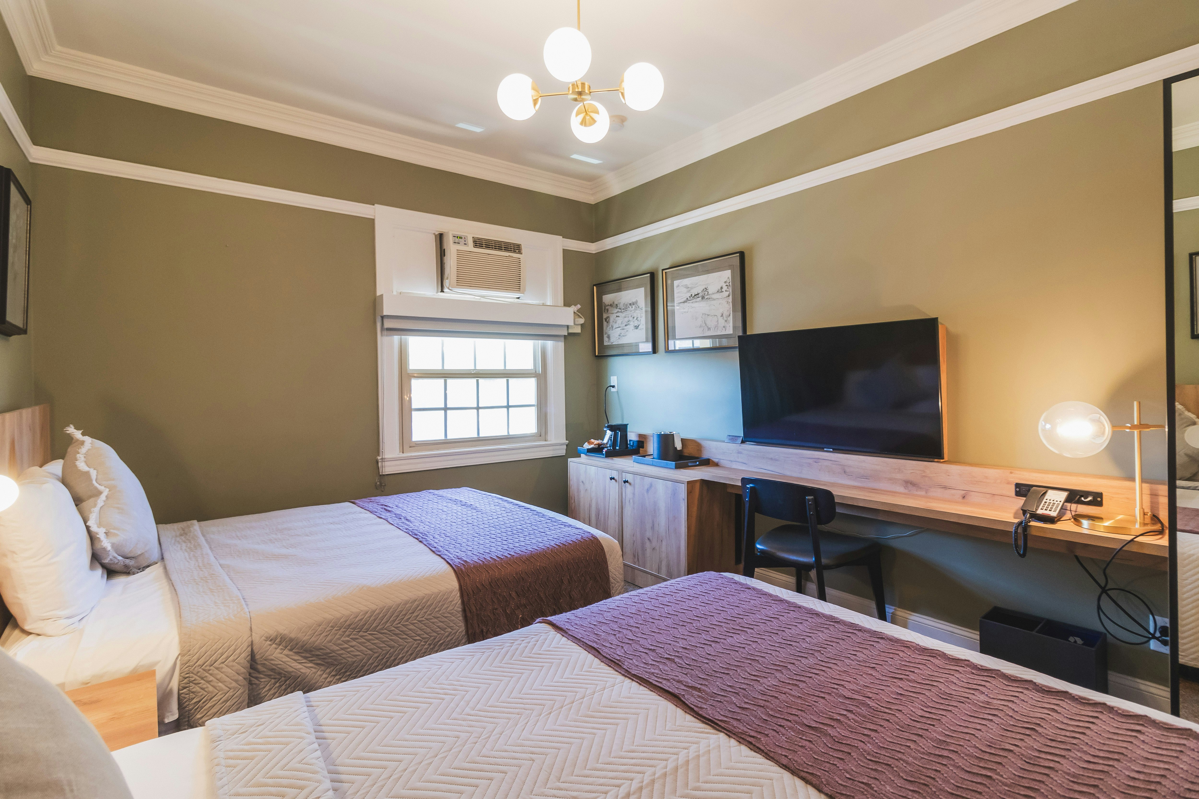 The Sonora Inn 11/50