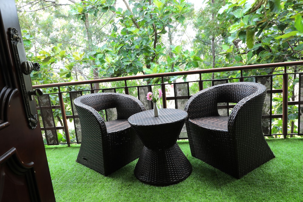 JalMahal Resort &amp; Spa 7/72