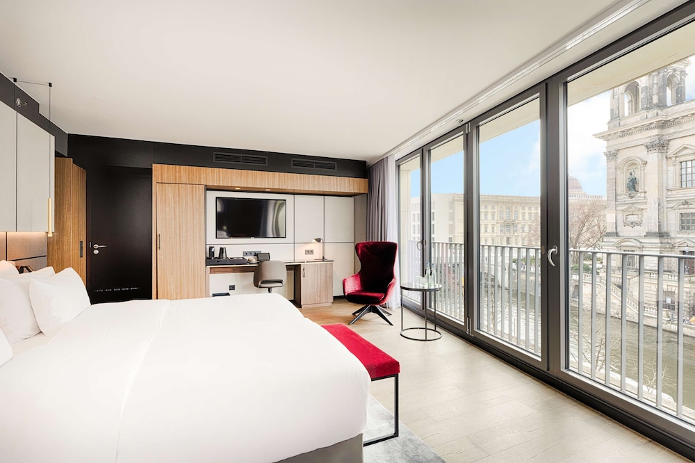 Radisson Collection Hotel, Berlin 23/68