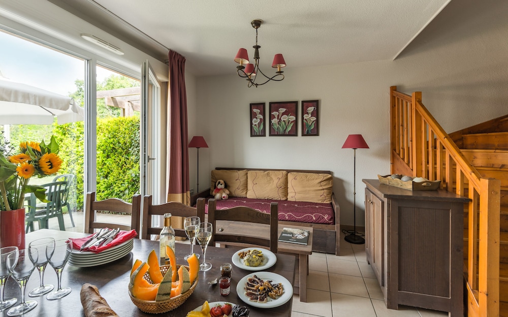 RESIDENCE LAGRANGE VACANCES LE CLOS DES VIGNES 23/40