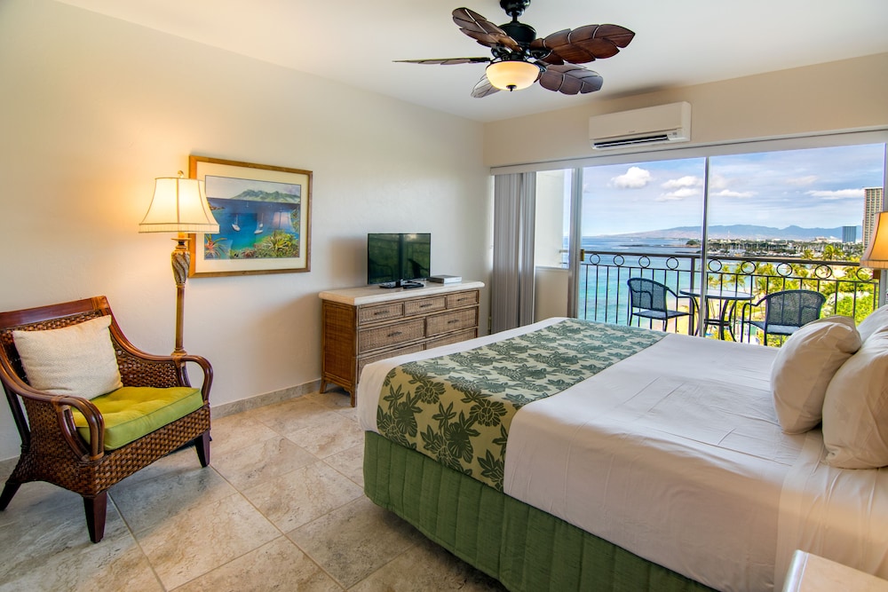 2 Bedrooms, Condo, King and Twin Beds, Ocean View, 2 Bathrooms, Sofa
