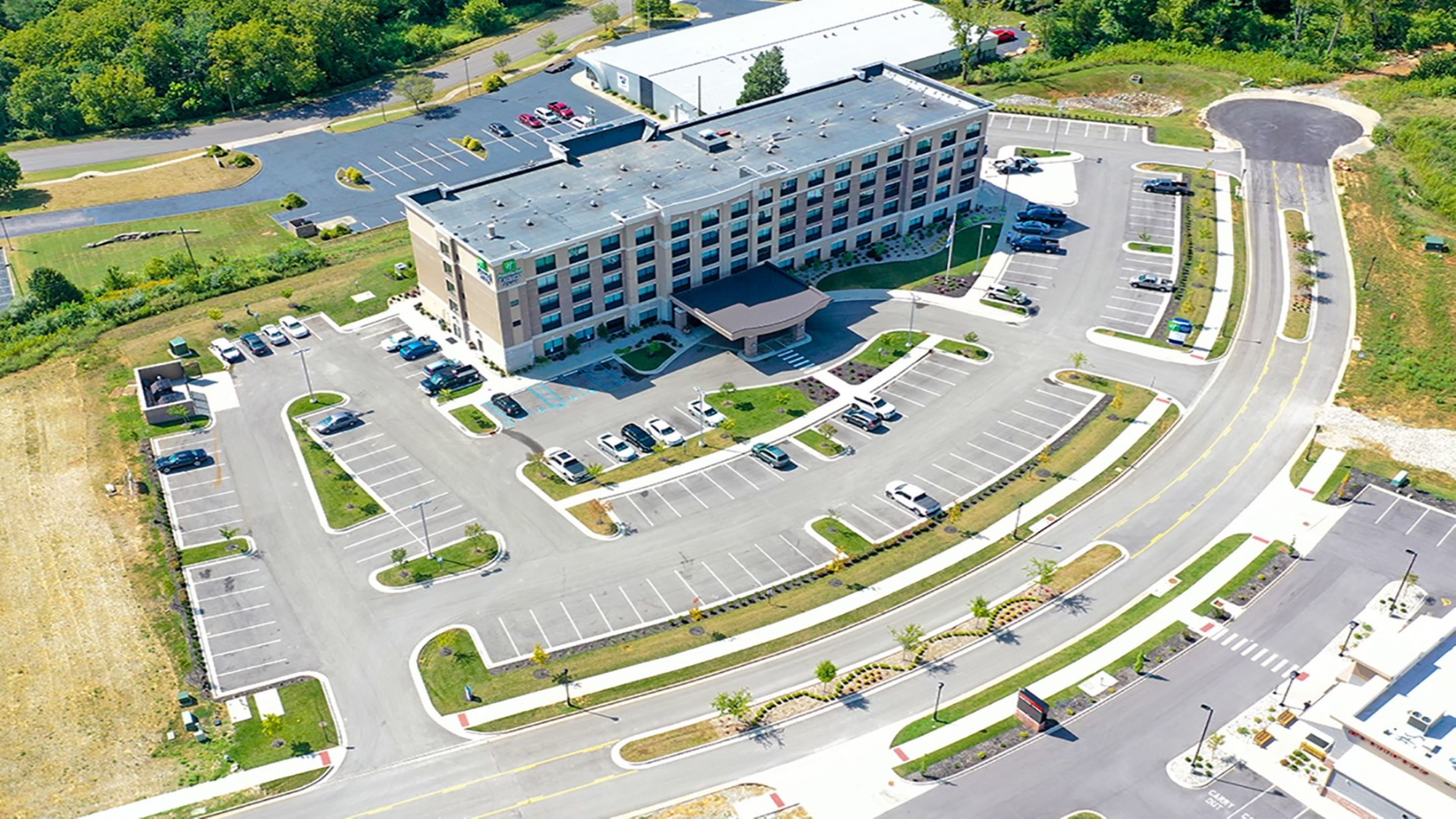 HOLIDAY INN EXPRESS & SUITES ELIZABETHTOWN NORTH 4/47