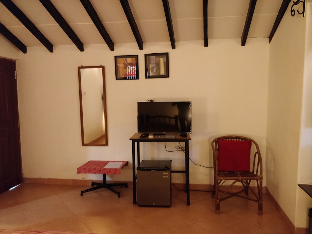 Granpas Inn Bougainvillea 43/50