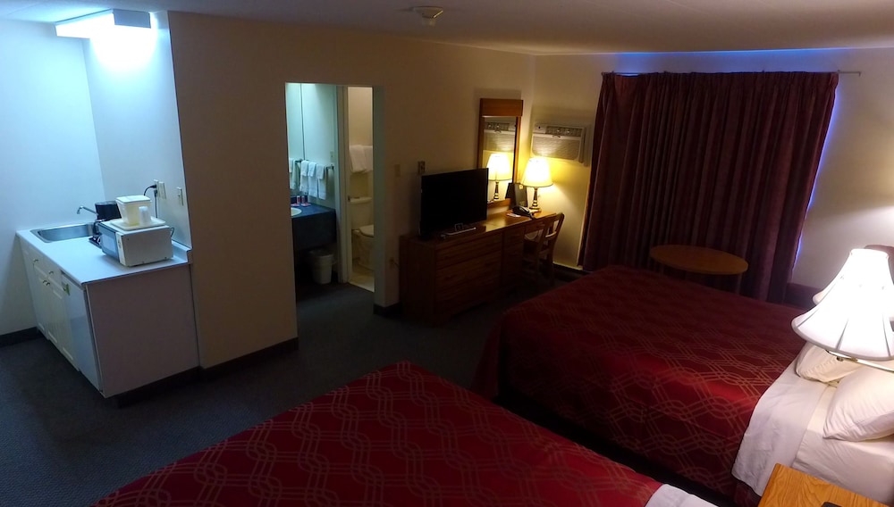 Econo Lodge Inn Suites Saint John 19/38