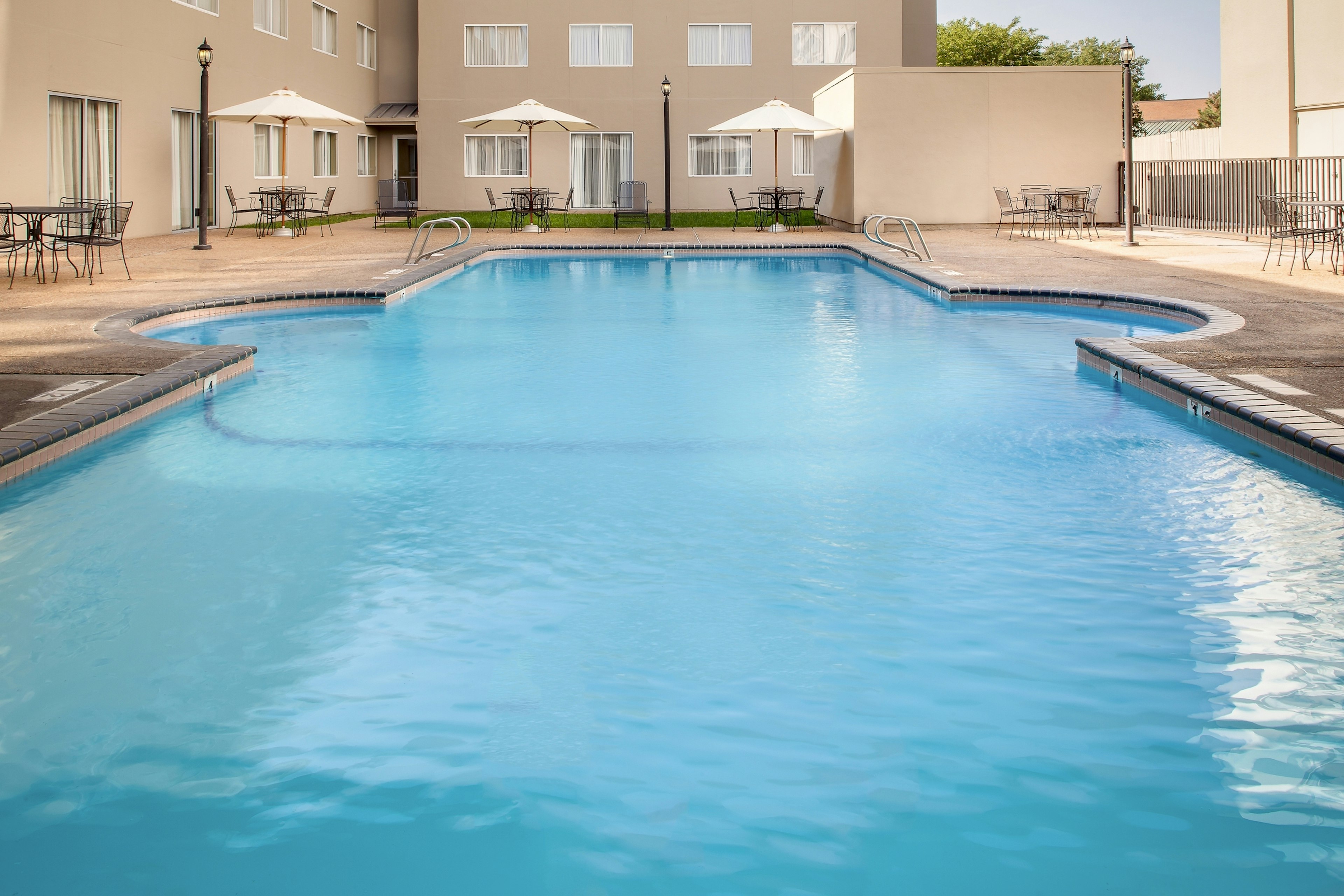 Holiday Inn Hotel And Suites Overland Park West 78/78