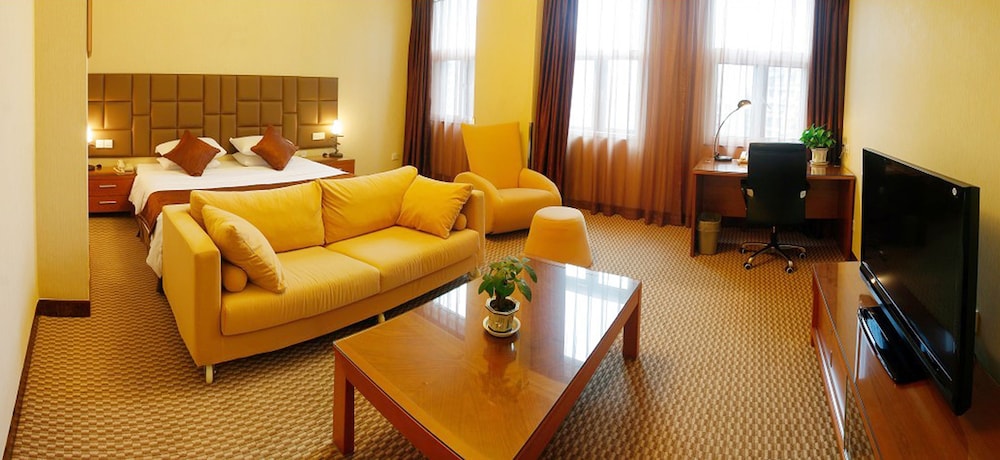 Milky Way Hotel Chongqing 34/56
