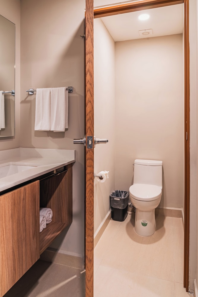 Wyndham Garden Mazatlan Marina 58/59