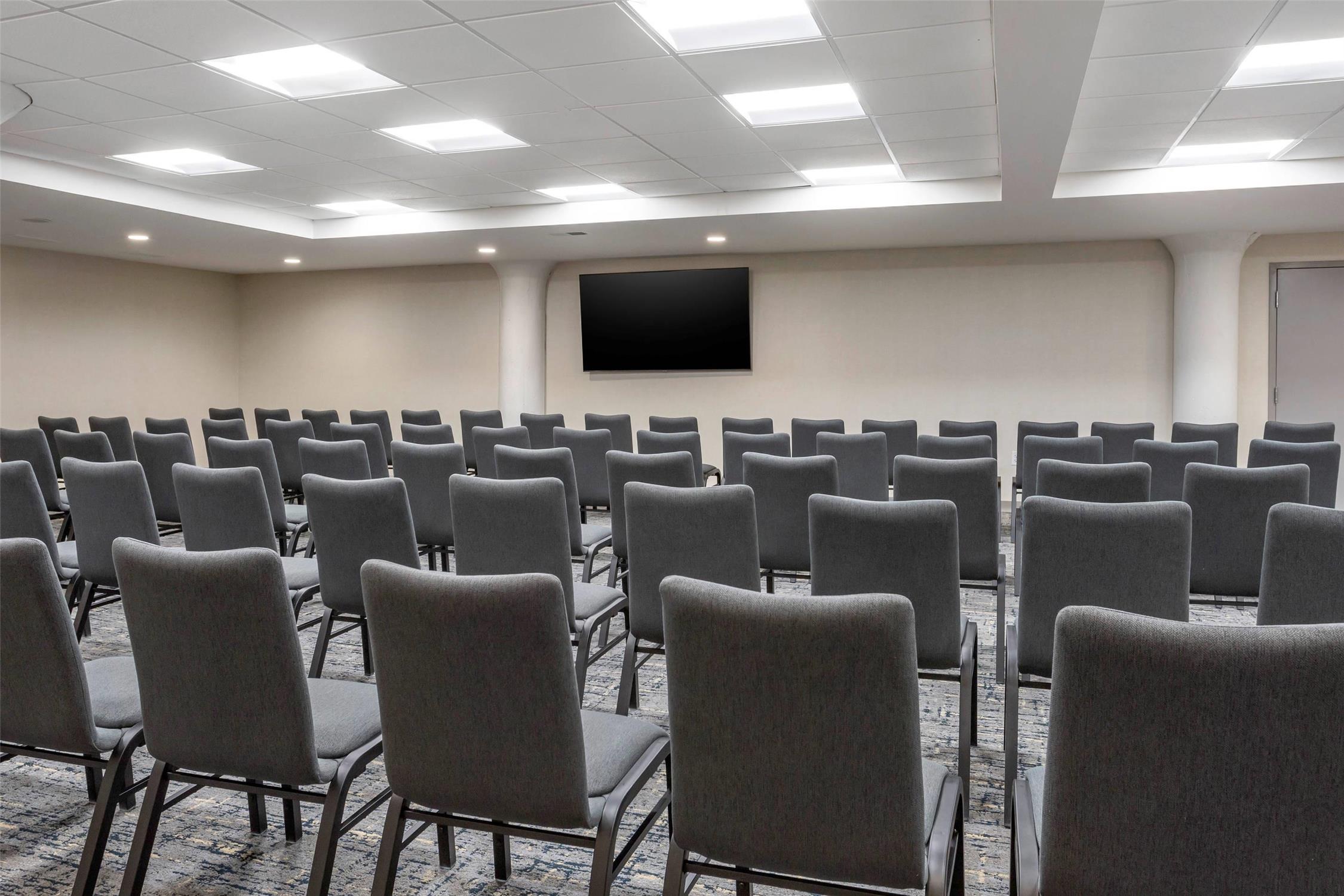 Four Points by Sheraton Newark Airport 24/30